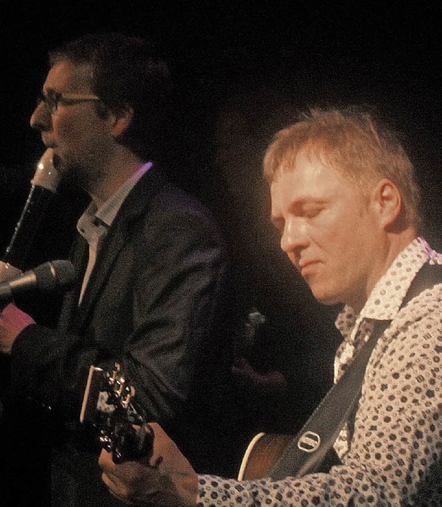 Guido Reuter und Michael Frank begeist...ia-Theater als Simon &amp; Garfunkel.   | Foto: Brugger