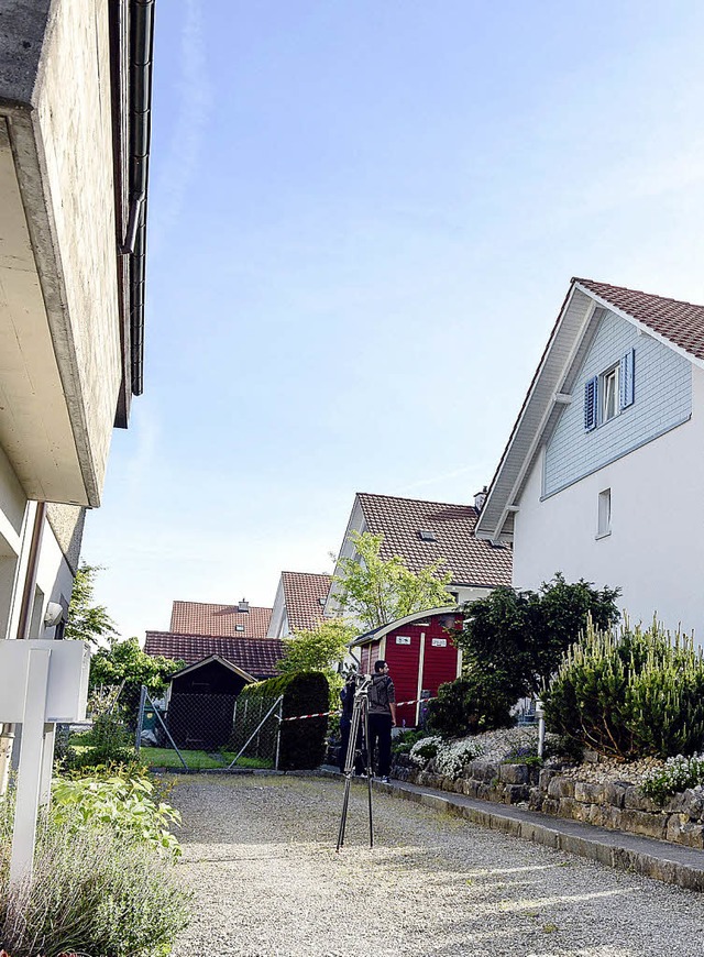 Schsse im Villenviertel: der Tatort in Wrenlingen im  Aargau   | Foto: dpa