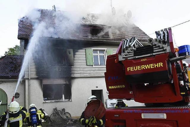 Dachstuhlbrnde in Oberweiler und Schluchsee beschftigen die Feuerwehr