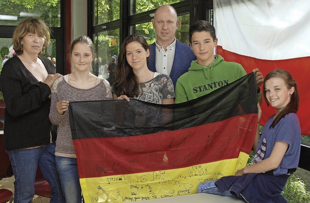 Wieder zurck in Deutschland: Lehrerin...ner und Katharina Burkart berichteten.  | Foto: az