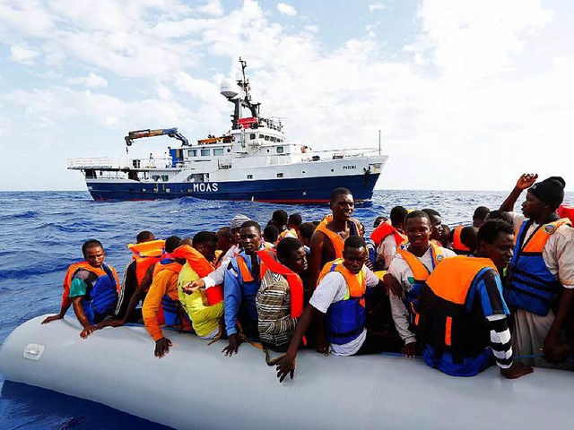 Flchtlingskatastrophen auf dem Mittelmeer sollen verhindert werden.  | Foto: dpa