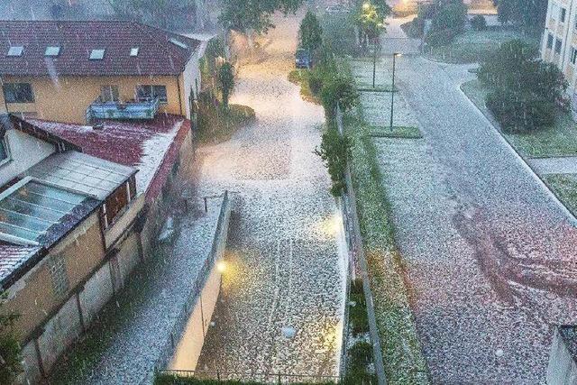 Schweres Unwetter ber Sdbaden – Zwei Verletzte nach Blitzeinschlag in Freiburg