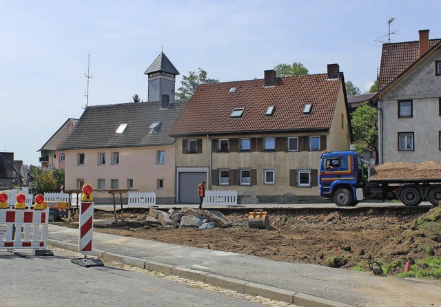 Das Stadtbild verndert sich: Die Stra...en Gartengrundstcks optimiert werden.  | Foto: Christa Maier