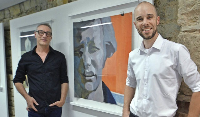 Patrick L&#8217;Hoste (links) und Thom...vel-Ausstellung in der Galerie Pulpo.   | Foto: Barbara Ruda