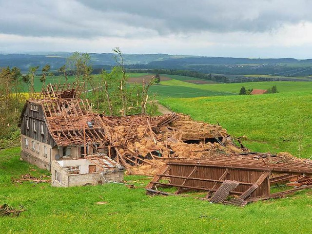 Der Ganterhof in Blumberg-Ftzen bei B... zum Glck war er nicht mehr bewohnt.   | Foto: Konrad Benitz