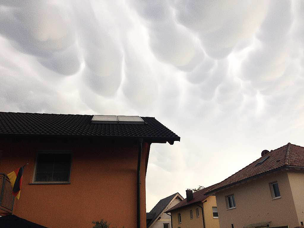 Mammatus-Wolken in Bremgarten