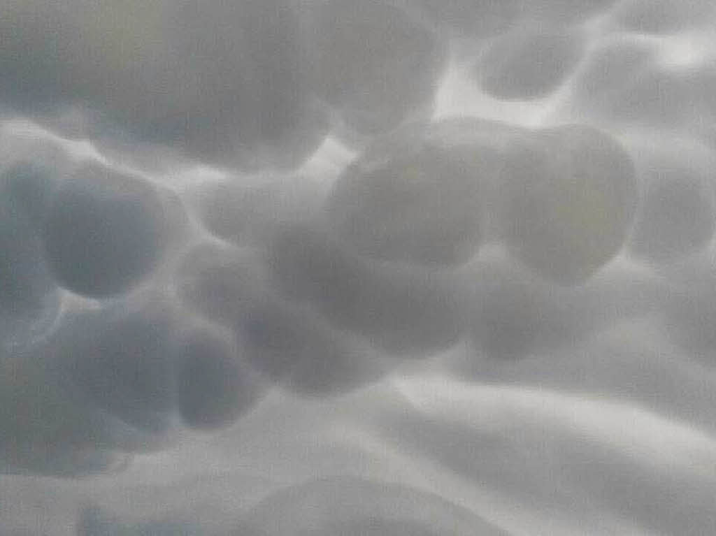 Mammatus-Wolken im Mnstertal