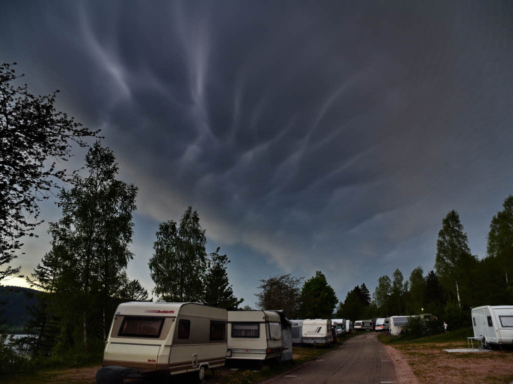 Mammatus-Wolken ber dem Campingplatz am Schluchsee