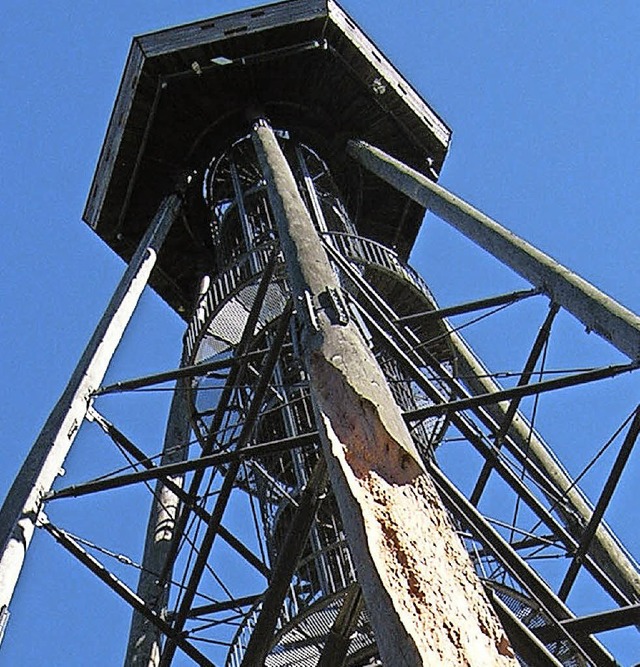 Wahrzeichen mit Problem: Der Eichbergturm.   | Foto: Jahn