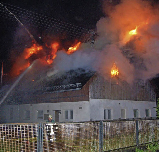 In der Nacht auf Samstag, 16. Mai, bra...heschopf in Buchholz vollstndig aus.   | Foto: Christian Ringwald