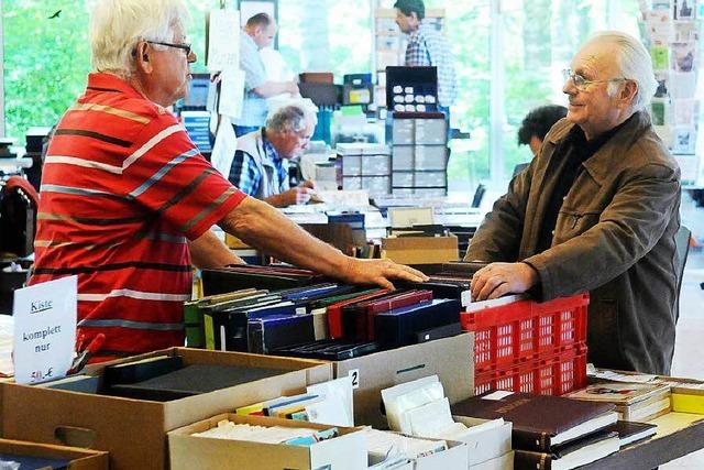 Guter Zuspruch zur Tauschbrse der Lahrer Briefmarken- und Mnzenfreunde