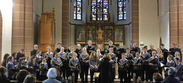 Begegnung zweier Chre in der St. Bonifatiuskirche  | Foto: Georg Vo