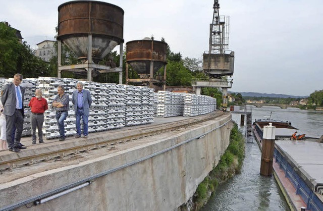 Der Rheinfelder Hafen bietet nach der ...g von Massengtern auf dem Wasserweg.   | Foto: Ingrid Bhm-Jacob