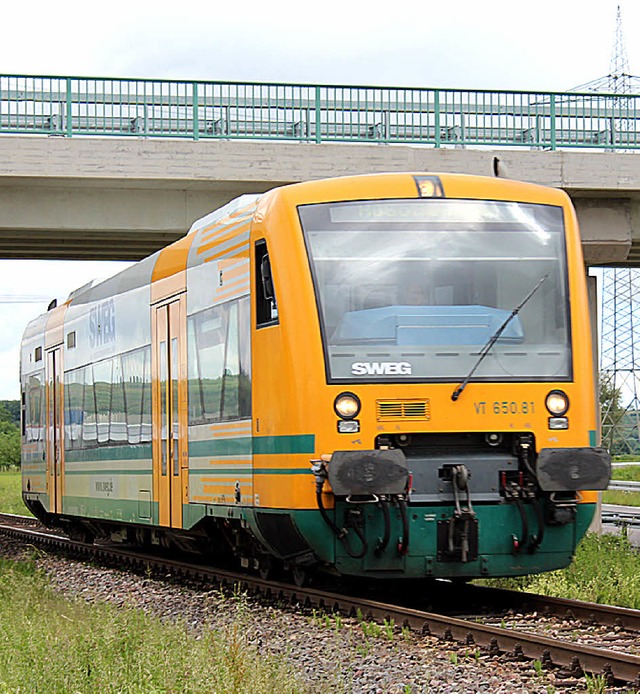Um die Kaiserstuhlbahn elektrifizieren...cke bei Gottenheim abgesenkt werden.    | Foto: Schneberg