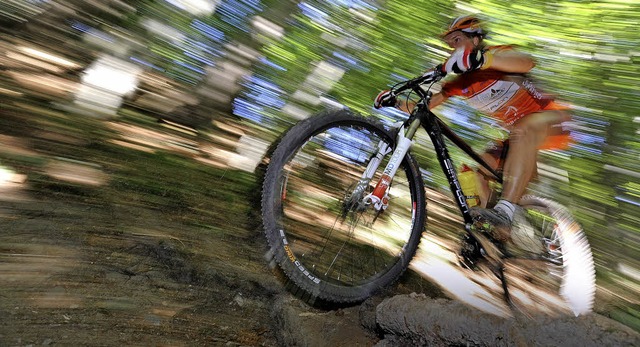 ber Stock und ber Stein: Im Juni geh...beim Mountainbike-Rennen an den Start.  | Foto: dpa