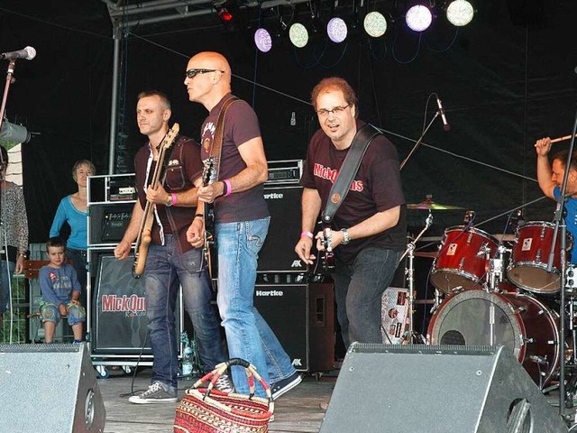Klein, intim und am Rheinufer: Das ist das Musikfest &#8222;Rock am Rhy&#8220;.  | Foto: Regine Ounas-Krusel