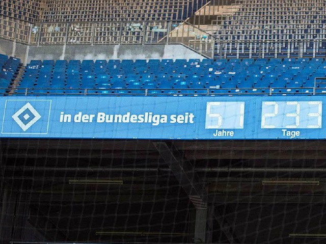 Muss die Uhr im HSV-Stadion demnchst abgeschaltet werden?    | Foto: dpa