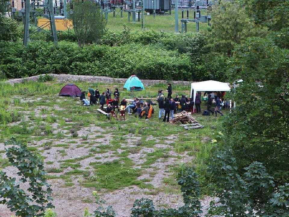 Sand im Getriebe besetzt Grundst�ck im Schildackerweg  | Foto: Konstantin G�rlich