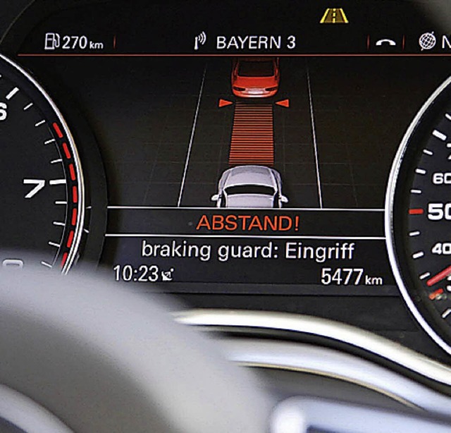 Bremsbereit: Kollisionswarner im Auto-Cockpit   | Foto: Audi
