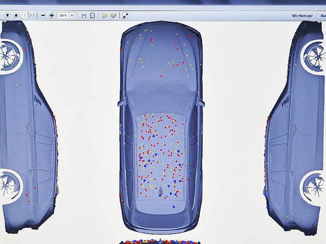 Dieses Ergebnis hat der Hagelscanner a...rmittelt &#8211; mehr als 300 Dellen.   | Foto: Thomas Kunz