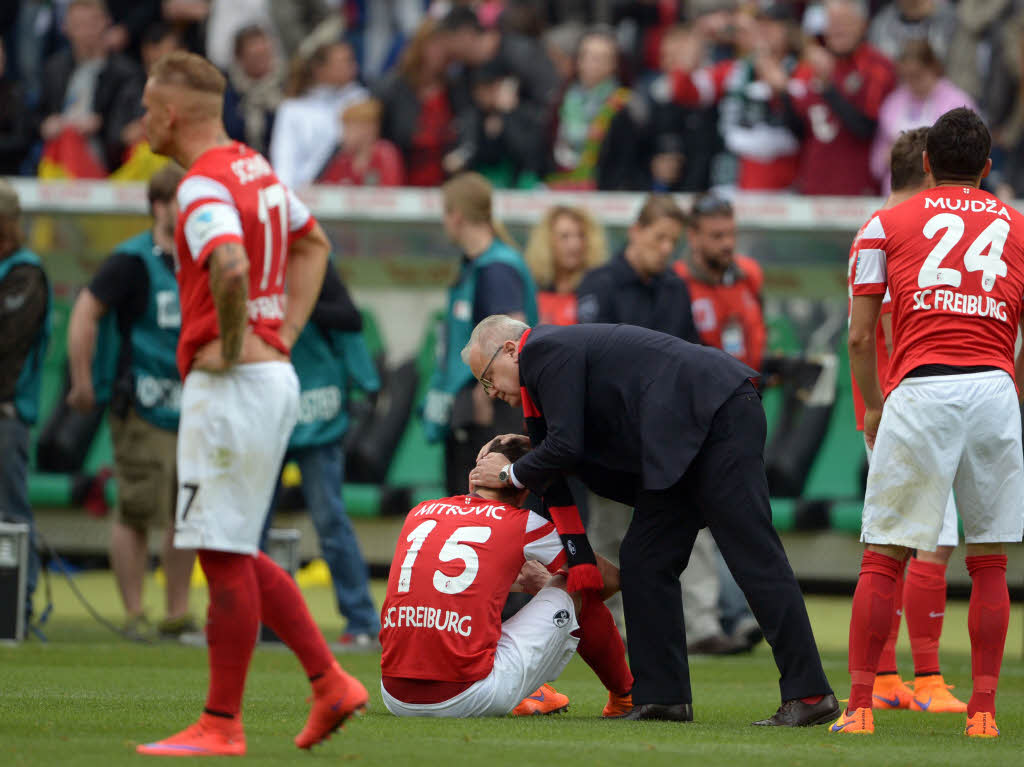 Der SC Freiburg kann in Hannover nicht punkten und steigt in die zweite Liga ab.