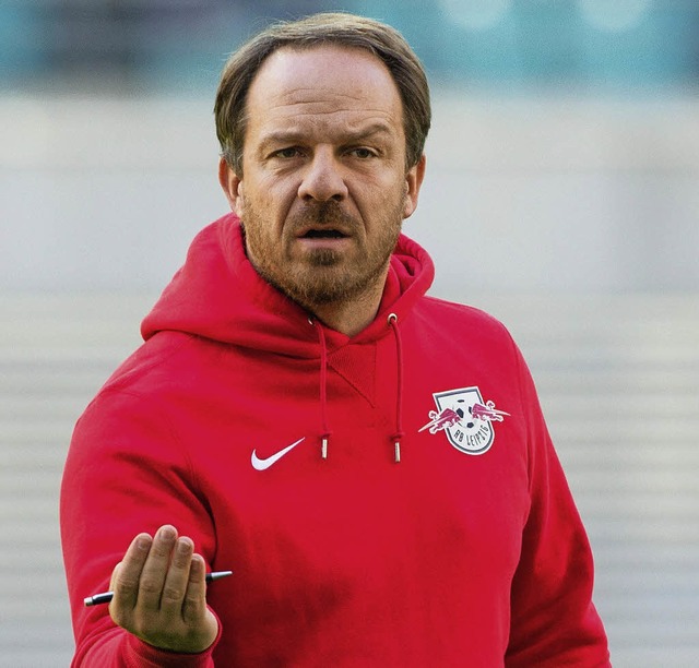 Neu-Trainer Alexander Zorniger soll beim VfB Stuttgart fr Struktur sorgen.  | Foto: dpa