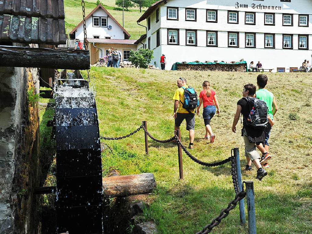 Ideales Wanderwetter lockte am bundesweiten Deutschen Mhlentag auch wieder Hunderte von Besuchern auf den Mhlenrundwanderweg in Simonswald.<?ZP?>
