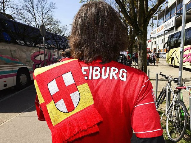 Die Fans stehen hinter dem SC Freiburg.  | Foto: Ingo Schneider