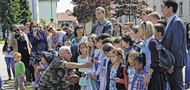 Die Zukunft: Die Kinder des deutsch-fr...ien nicht mehr in Stadt prsent sind.   | Foto: Jakober