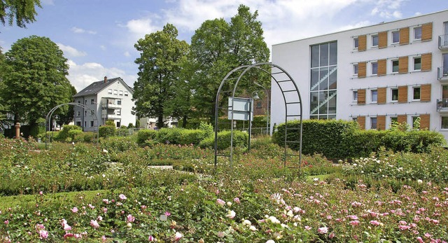 Schmuckstck an der Grabenallee: der neu angelegte Rosengarten   | Foto: hubert rderer