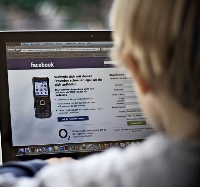 Den Umgang mit dem Internet mssen Kinder lernen.   | Foto: dpa