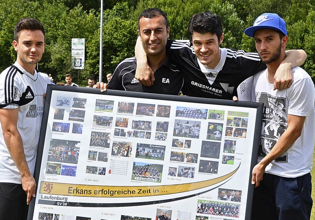 Erkan Aktas&#8217; erfolgreiche Zeit i...nd Felix Zlle (von links) beschenkt.   | Foto: Winfried Dietsche