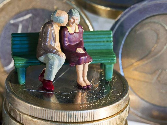 Wie viel Euro bleiben Rentnern, die mit dem Riester-Renten-Modell vorsorgen?    | Foto: DPA