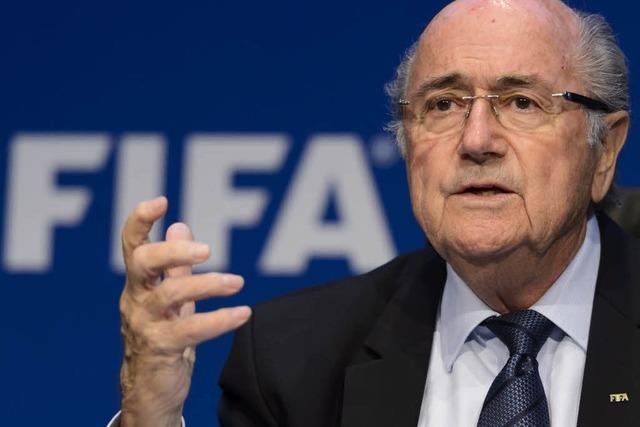 Sepp Blatter tritt verbal nach