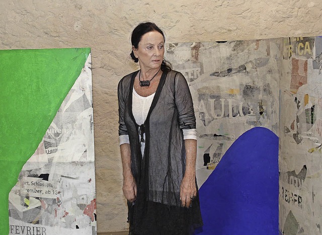 Heidi Kucher vor dem Papier-Paravent  | Foto: Christiane Franz