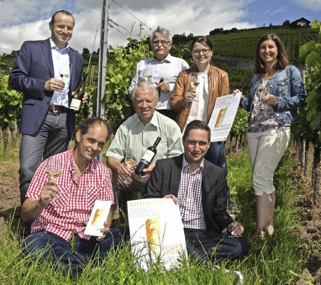 Vertreter der Kaisersthler Weinwirtsc...en internationalen Grauburgunderpreis.  | Foto: Gerold Zink