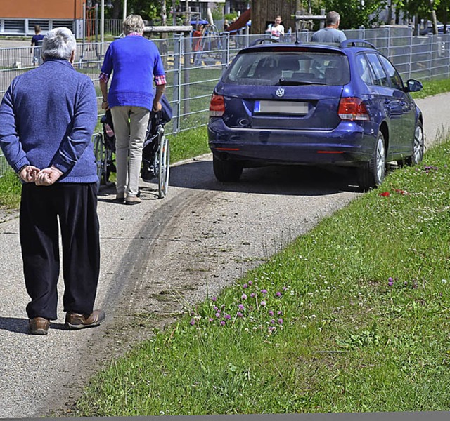 Auf dem Geh- und Radweg kam der Unfall...n glcklicherweise erst spter hinzu.   | Foto: Kamera 24