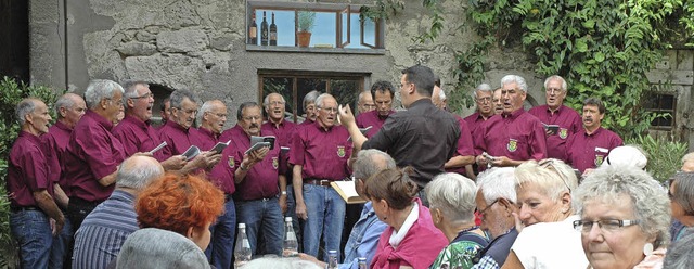 Einen stimmungsvollen Rahmen bot der Hof des Caf Inka beim tlinger Maisingen.   | Foto: Ounas-Krusel