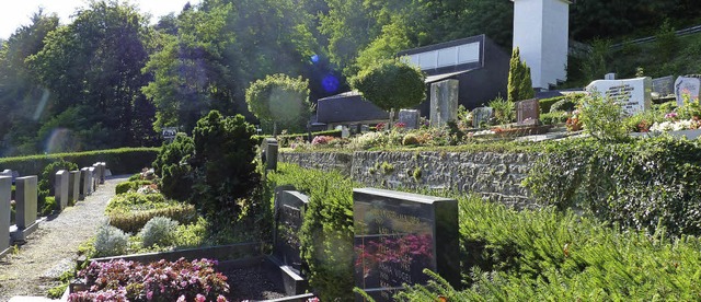 Zeller Friedhof: Die neue Satzung erm...en Friedhfen die selben Grabsttten.   | Foto: Sattelberger