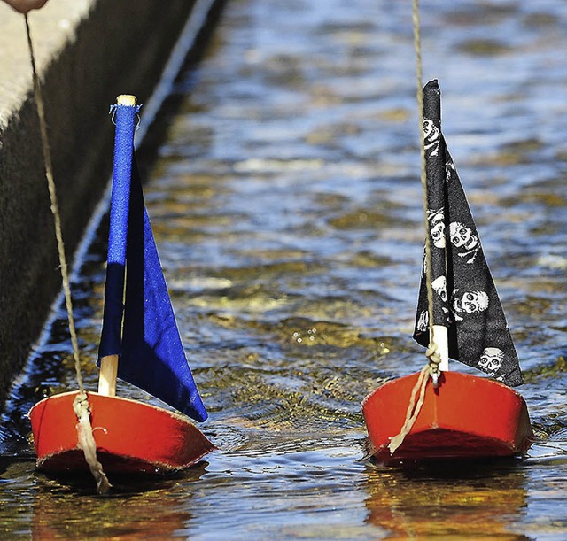 <BZ-LZW18>Unterwegs mit dem Bchleboot...kleinen Boote stecken bleiben  knnen.  | Foto: Thomas Kunz