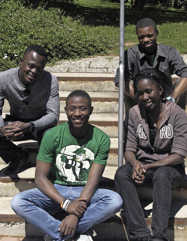 Roland, Henry, Penda und Kossivi (von ...iehungsinstitut Sonnenhalde in Grwihl  | Foto: Karin Stckl-Steinebrunner