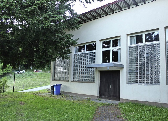 Sanierungskonzept Halle Endenburg im O...roe Aluminiumfenster ersetzt werden.   | Foto: Claudia Kamensky