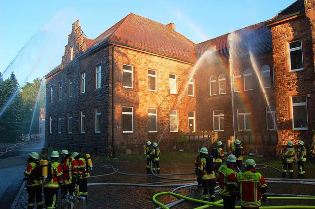 Wasser braucht die Feuerwehr zum Lschen &#8211; und das nicht wenig  | Foto: Christian Ringwald