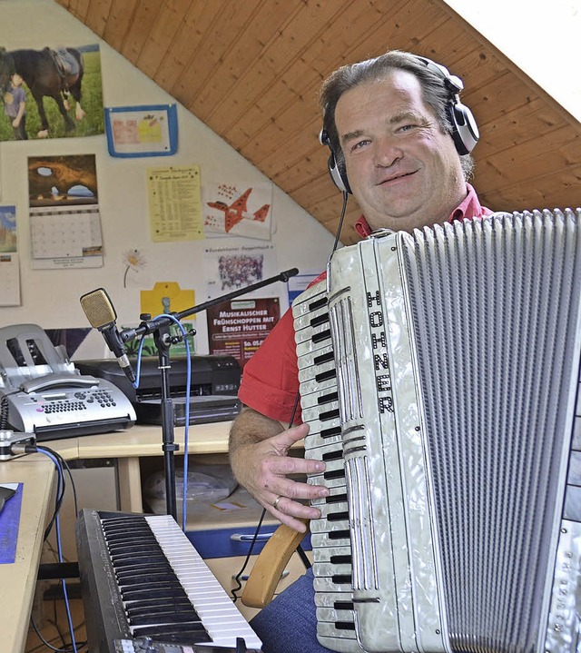 Gottfried Hummel in seinem Heim-Tonstudio   | Foto: Martin Wunderle