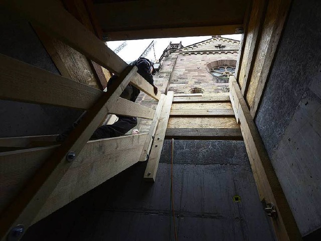 Dieser Blick aus den Tiefen des Keller...sfahrbare Fahrstuhl macht hier dicht.   | Foto: ingo Schneider