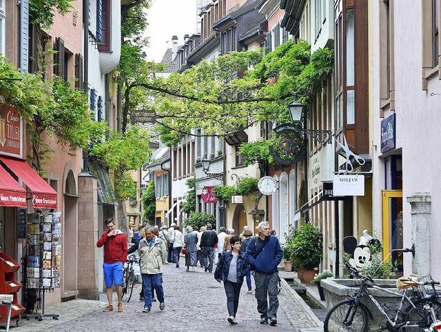 Auch in Nebenlagen wie der Konviktstra...e Ladenmieten teils heftig nach oben.   | Foto: Michael Bamberger