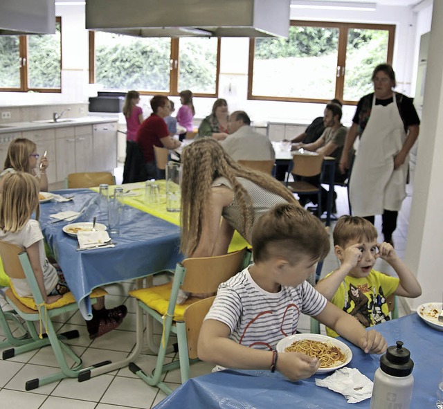 Guten Appetit! In der umgestalteten Sc...al auch Rathausmitarbeiter schmecken.   | Foto: m. pfefferle