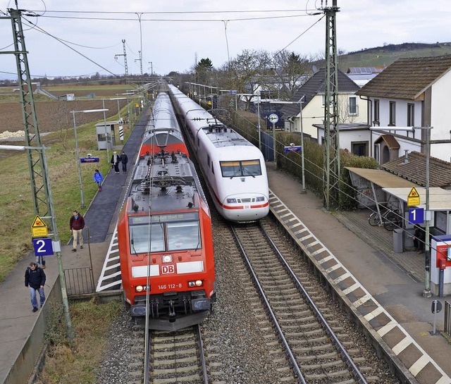 Auch der Bahnhof in Auggen wird sich d...den Ausbau der Rheintalbahn verndern.  | Foto: Sigrid Umiger