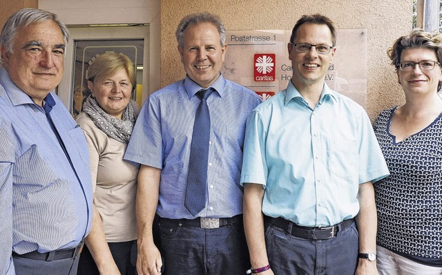 Die Caritas-Mitarbeiter Thomas Billich...sammlung der Sozialstation St. Verena   | Foto: Ursula Freudig