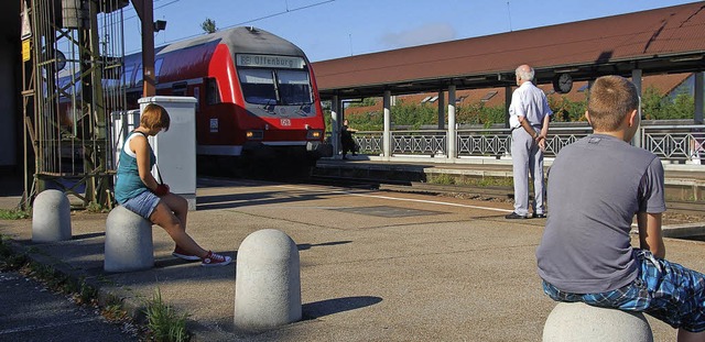 Hlt bald nicht mehr jeder Zug in Denzlingen?   | Foto: Bernd Fackler